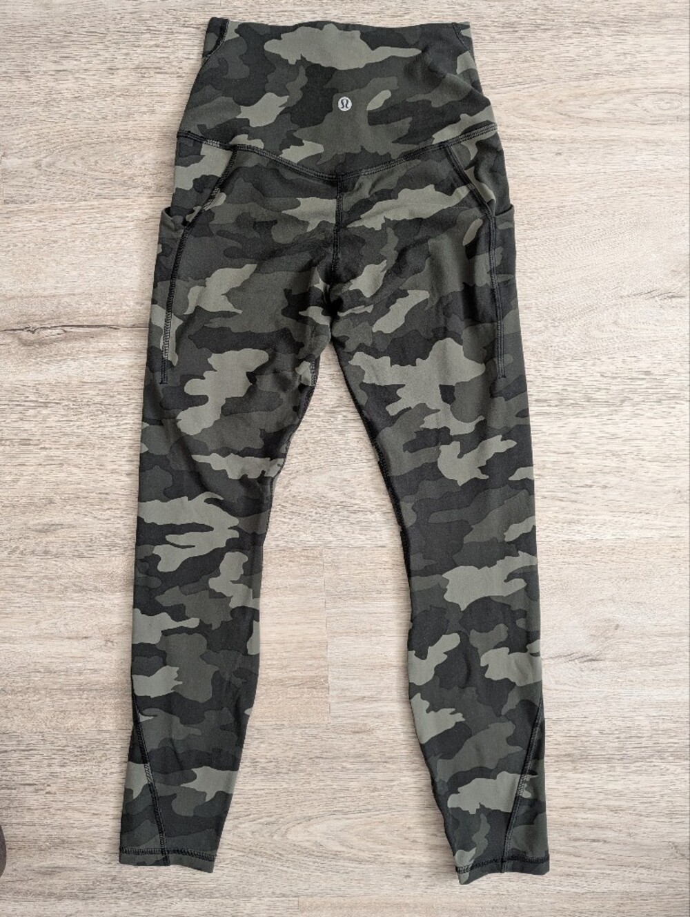 LULULEMON ALIGN W/POCKETS